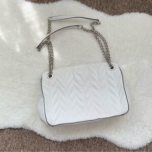 2244.♠️Kate Spade briar lane quilted crossbody handbag